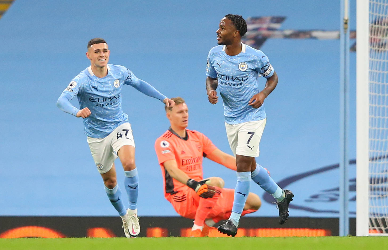 的前锋之一 的前锋之一